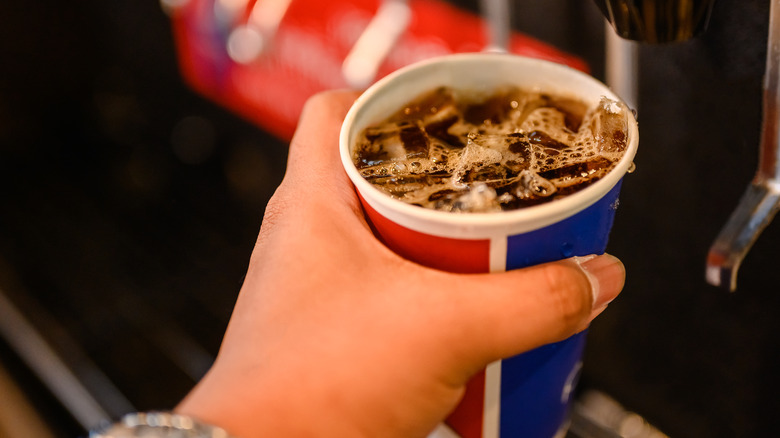 Fountain soda with ice