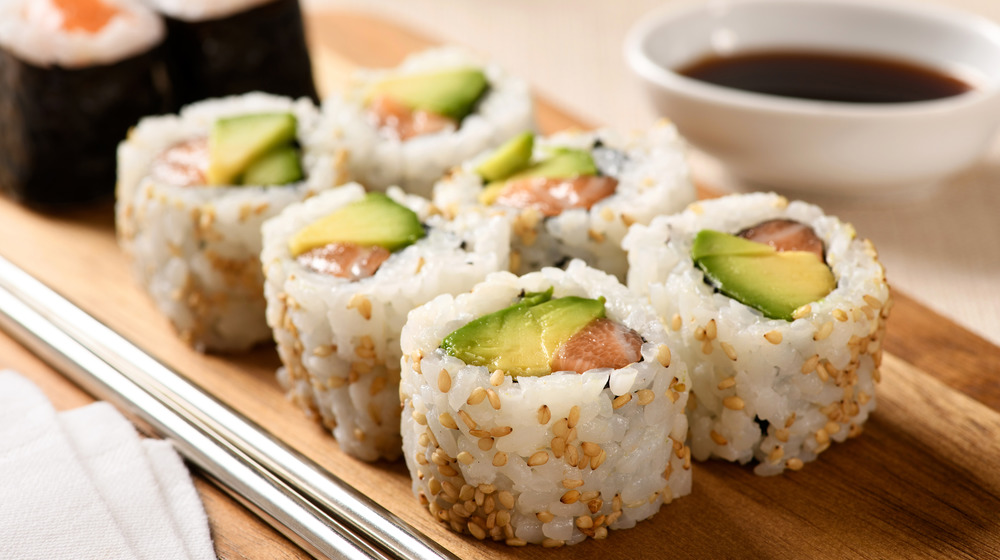 Uramaki sushi roll