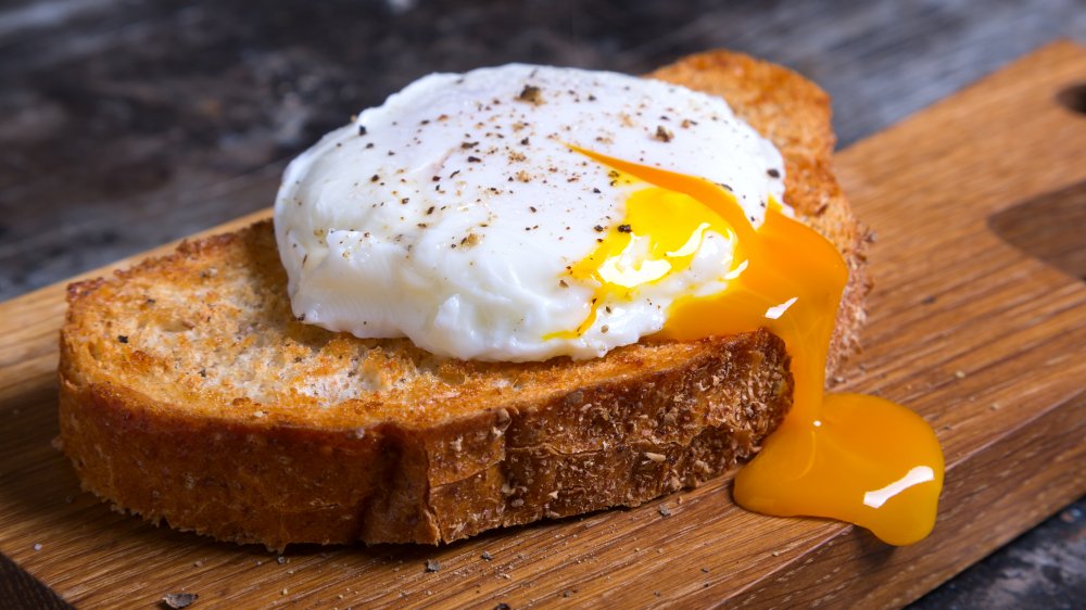 egg on toast