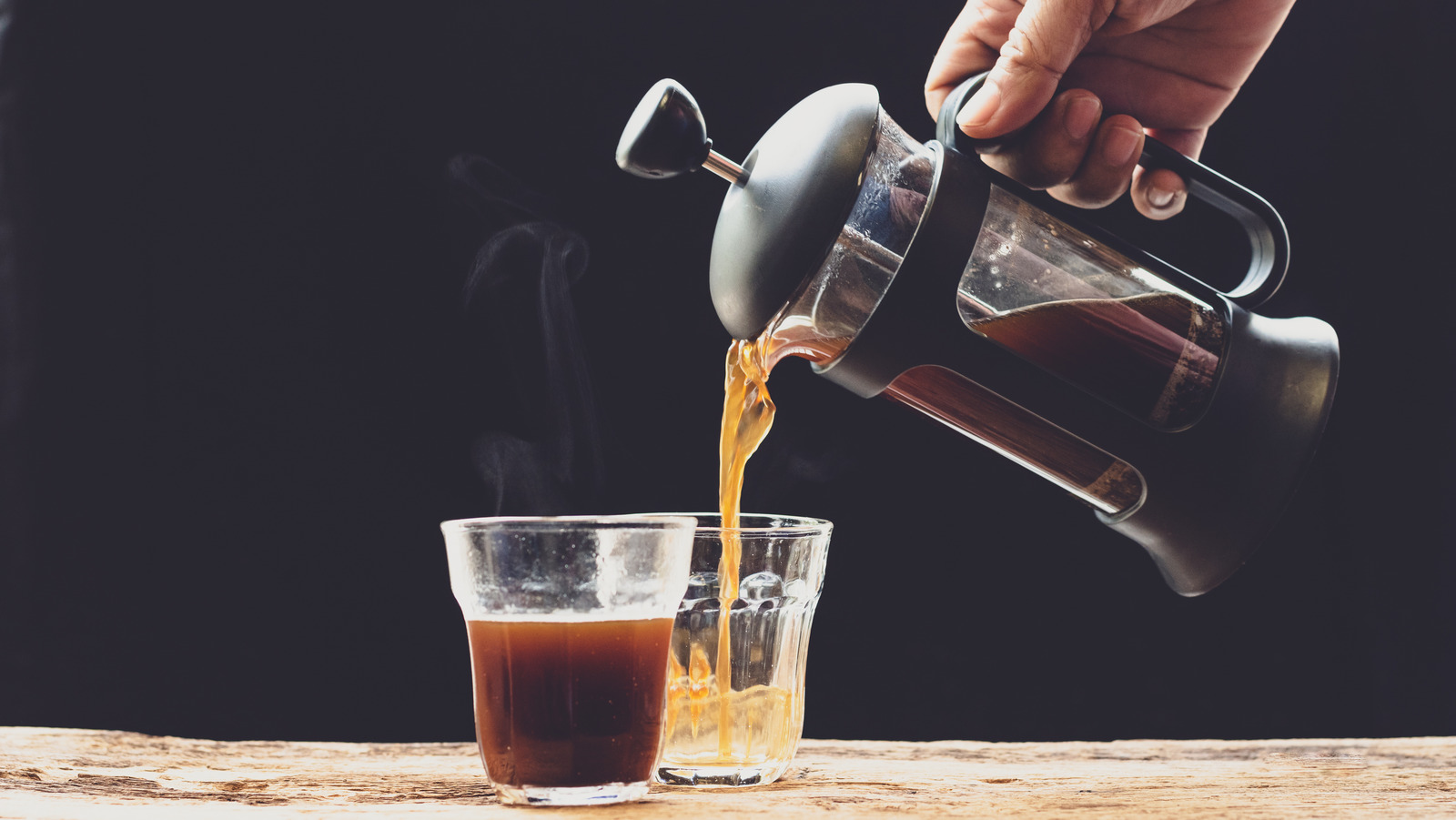 https://www.mashed.com/img/gallery/why-you-should-be-brewing-coffee-with-a-french-press/l-intro-1620769806.jpg