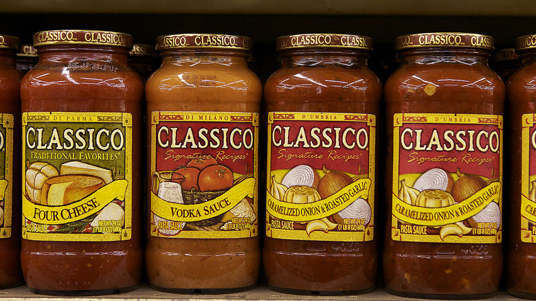 row of pasta sauce jars