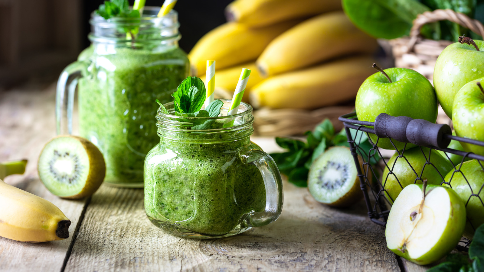 Why You Should Drink Smoothies Immediately After Making Them