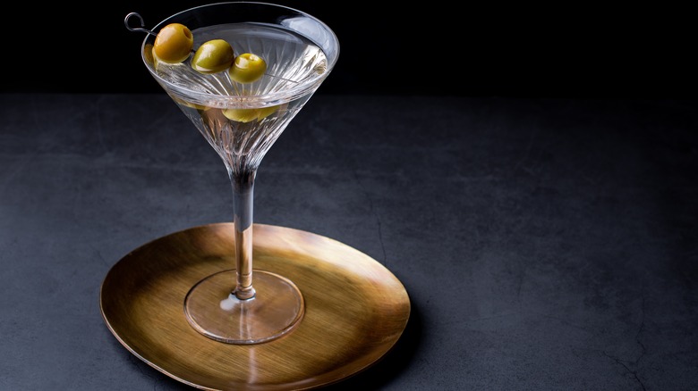 martini with olives