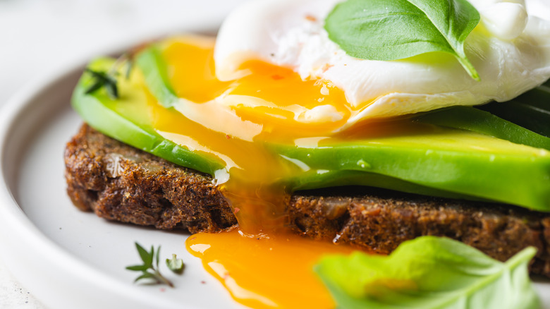 poached egg with avocado on toast