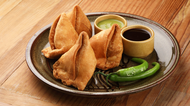 A plate of samosas