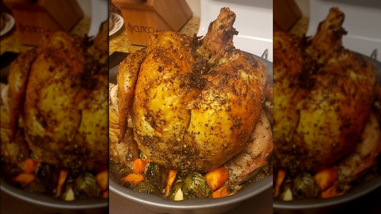 Roast chicken in bundt pan