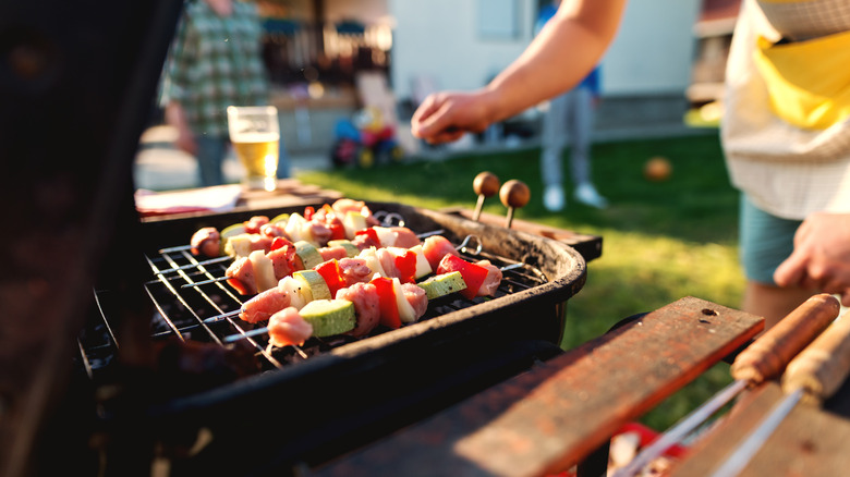 Grilling with skewers