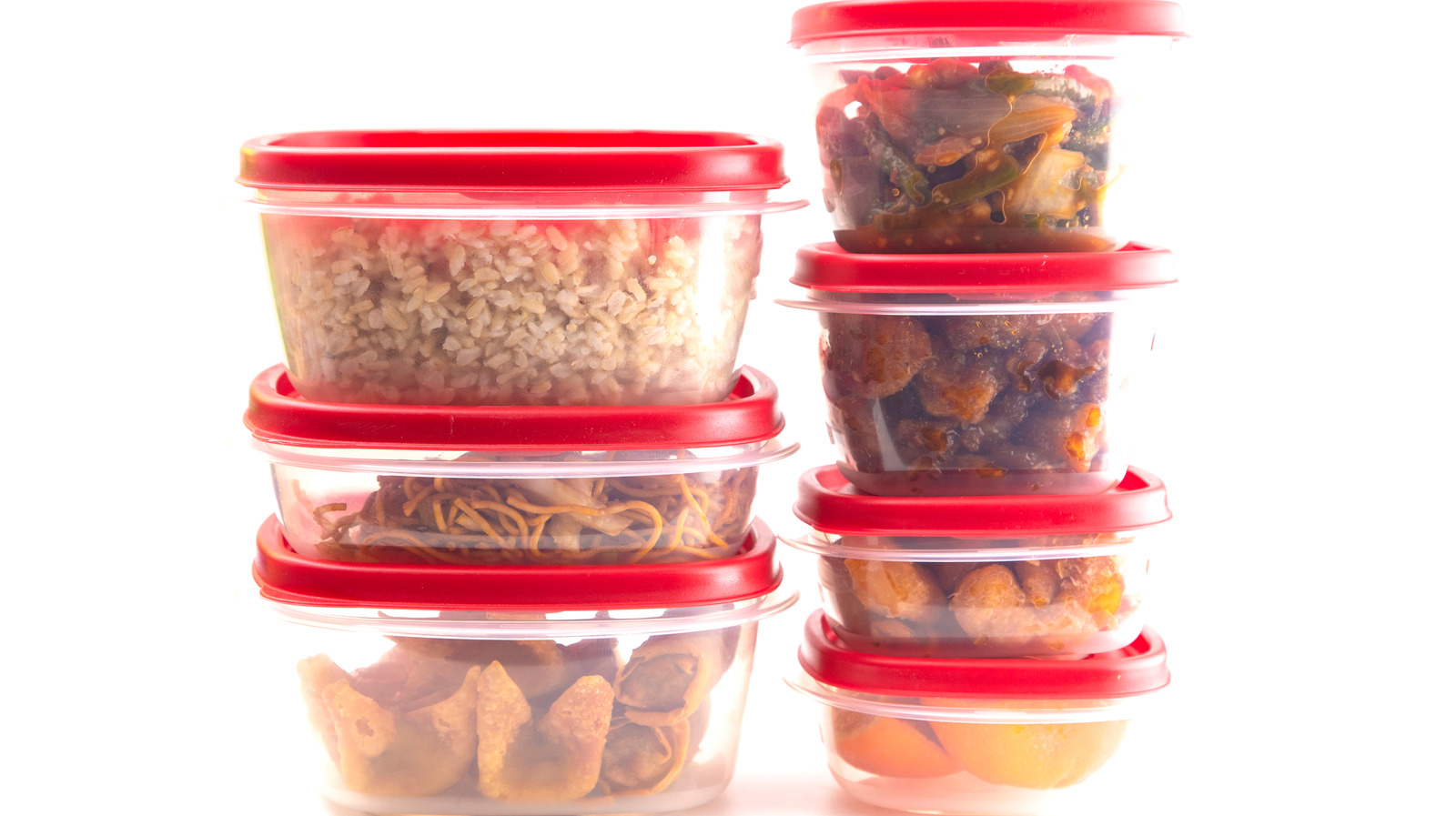 Types Of Containers You Should Never Use To Reheat Food In Your