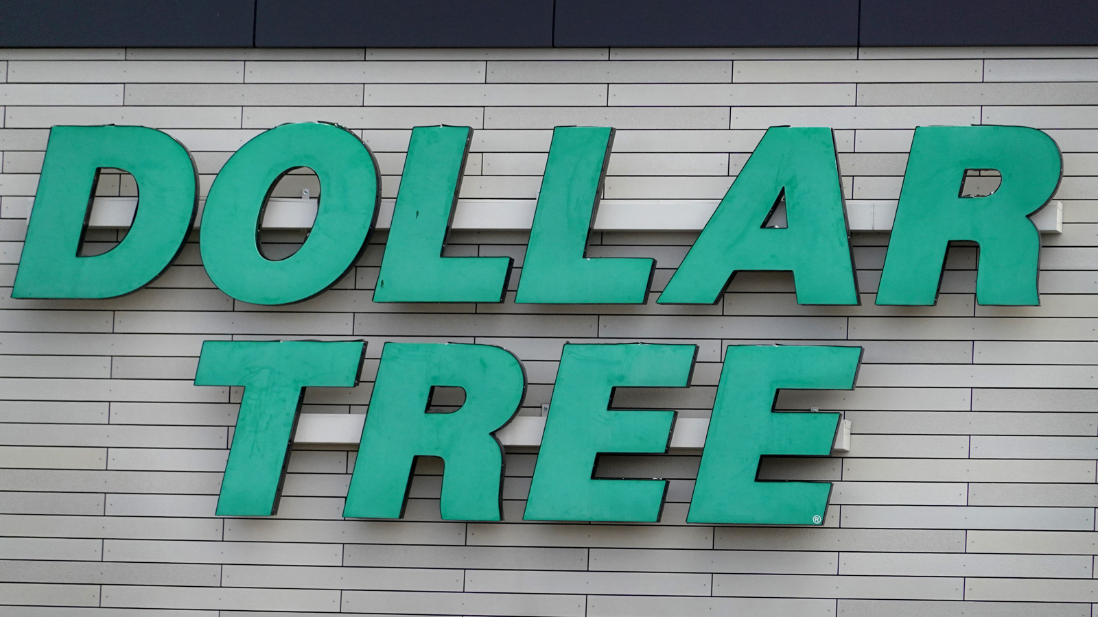 Why You Wouldn't Recognize The First Dollar Tree