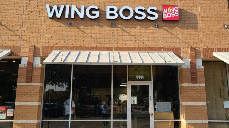 Wing Boss exterior