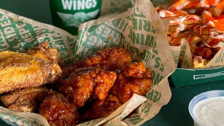 Wingstop chicken wings 