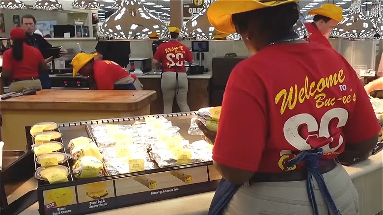 Buc-ee's employees at work