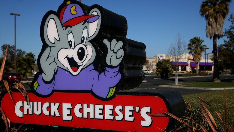 Chuck E. Cheese's​