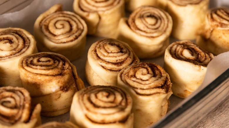   involtini alla cannella fatti a mano