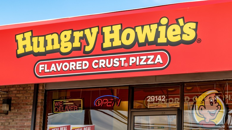 Hungry Howie's Pizza store front