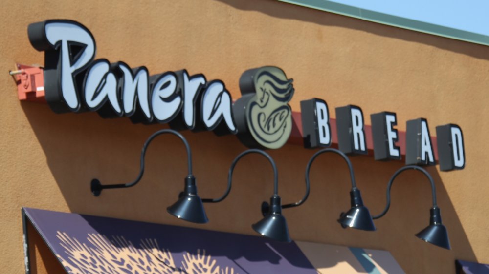 panera bread storefront