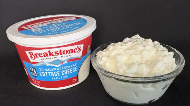 Breakstone's 2% small curd cottage cheese