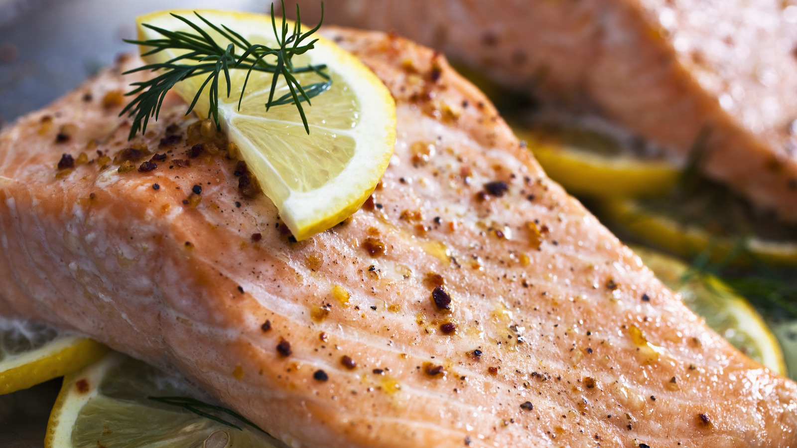 14 Seafood Chains That Never Use Frozen Fish