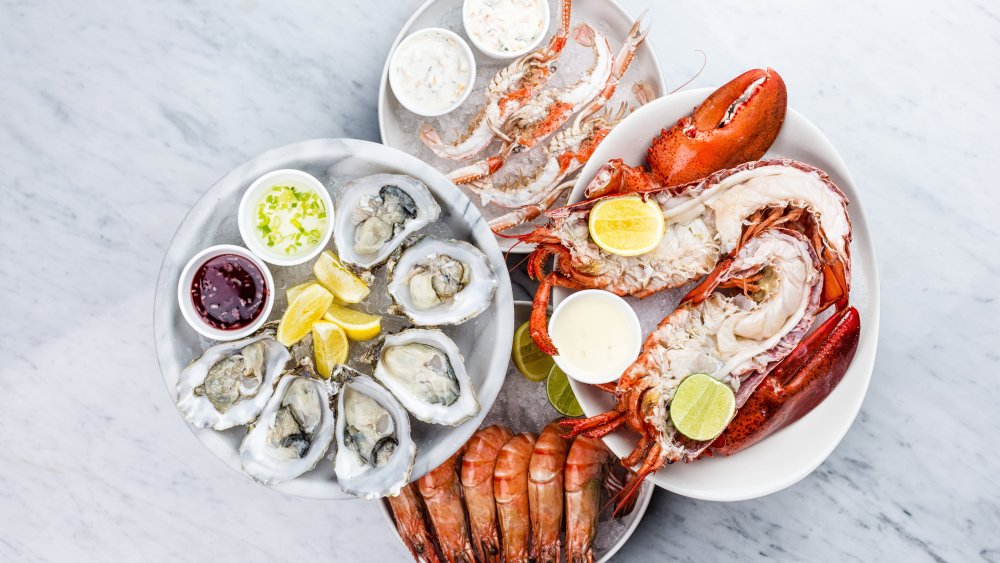 https://www.mashed.com/img/gallery/x-seafood-items-you-need-to-try-before-you-die/intro-1581097951.jpg