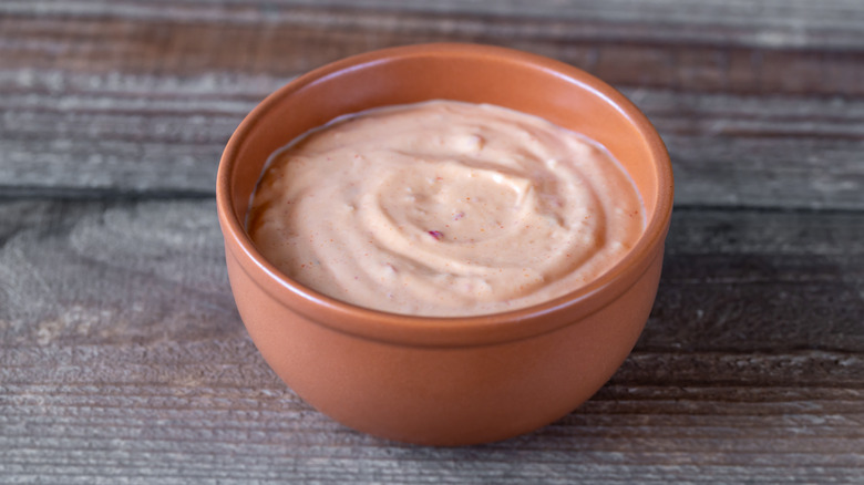 Thousand Island dressing on table