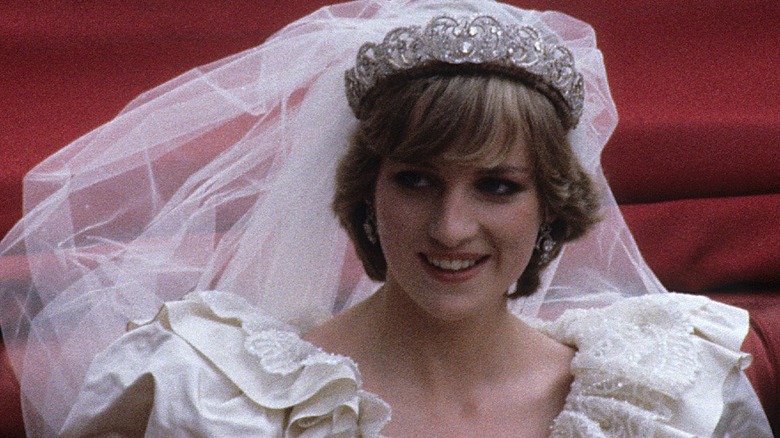 Princess Diana in wedding dress
