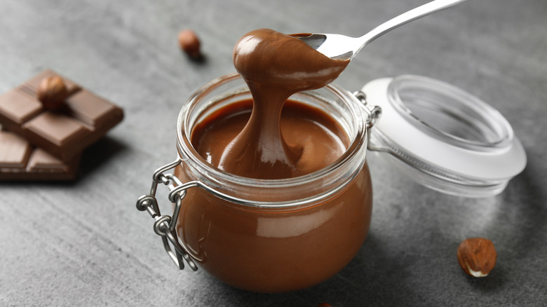 chocolate dipping sauce