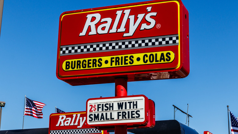 A Rally's store sign