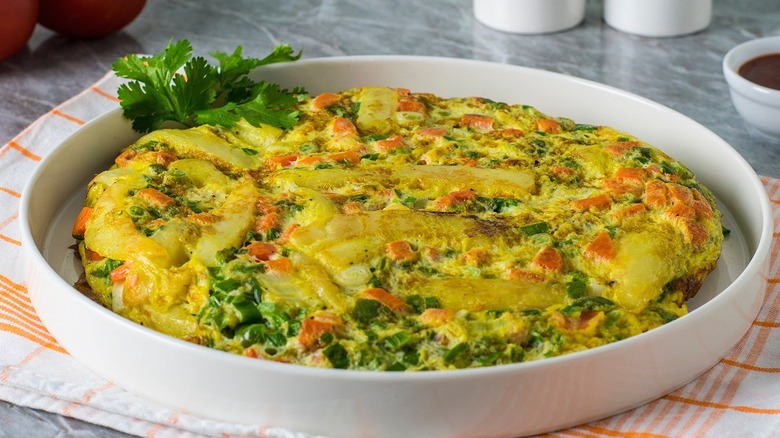 Frittata in white round dish