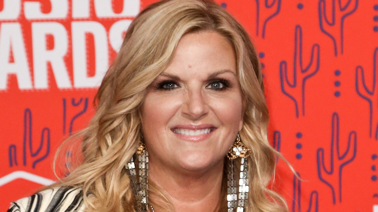 Trisha Yearwood smiling