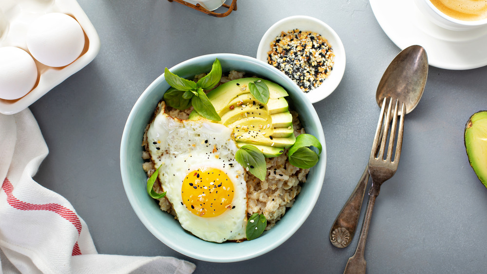 Oats with egg and avocado