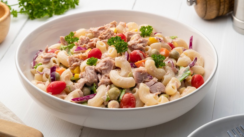 Macaroni salad with canned tuna