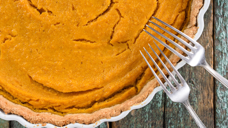 Pumpkin pie with cracked top