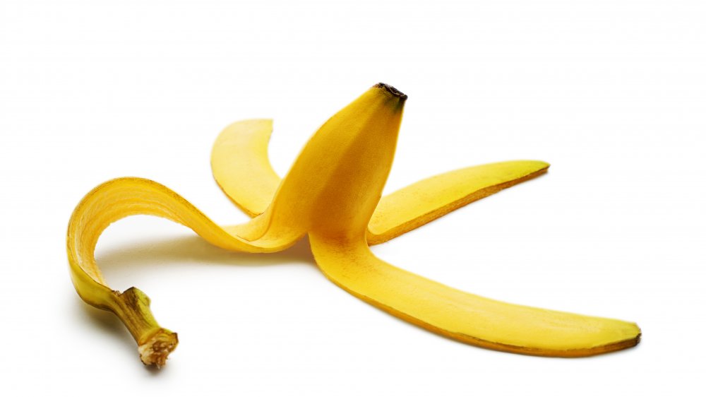 20 Clever Uses for Bananas and Banana Peels