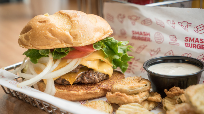 Smashburger's burger and dip