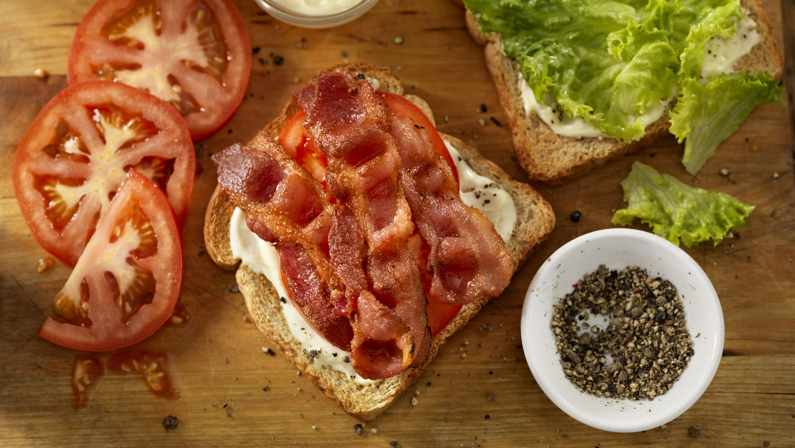 Your BLT Sandwich Deserves A Little Fried Makeover