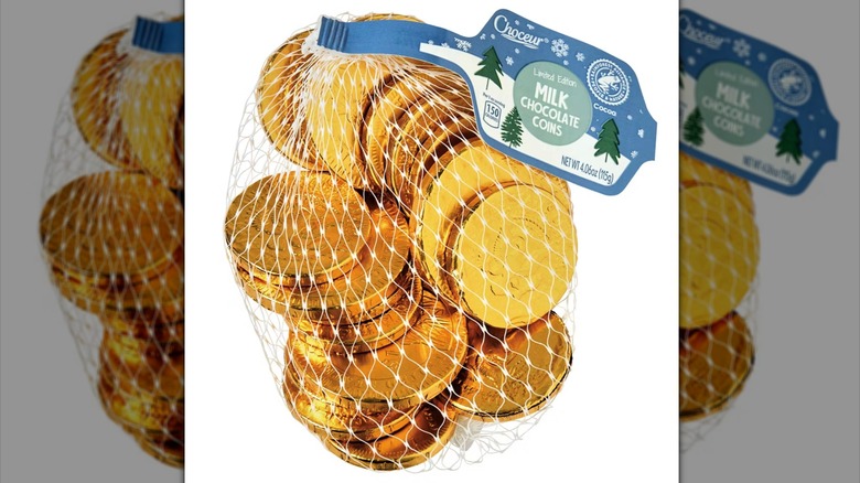 Mesh bag with chocolate coins