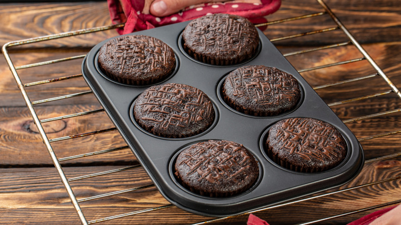 Brownie muffins in muffin pan