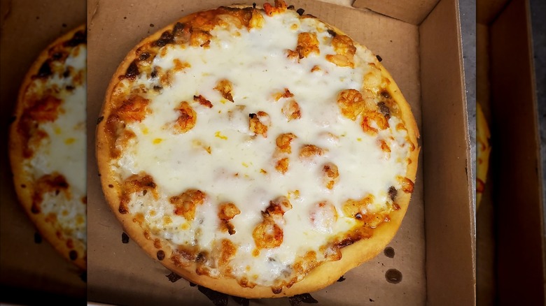 a cajun style pizza