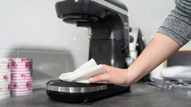 How to Clean a Stand Mixer - CNET