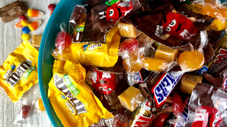 Halloween candy in a bowl