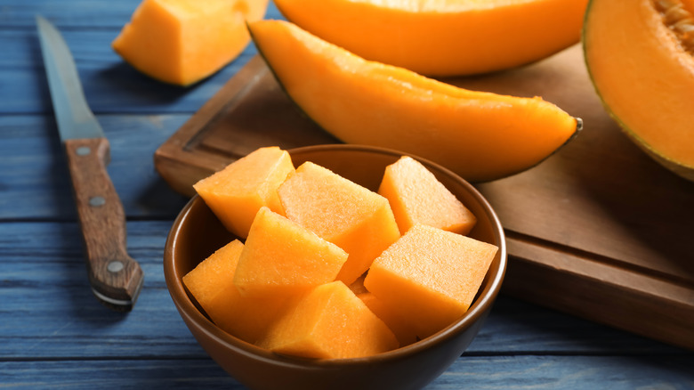 bowl of cantaloupe