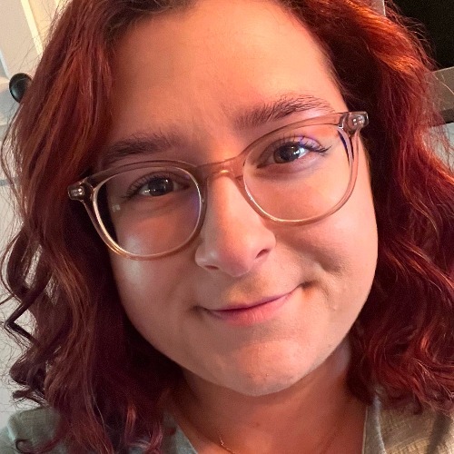 Photo of Jennifer Amos